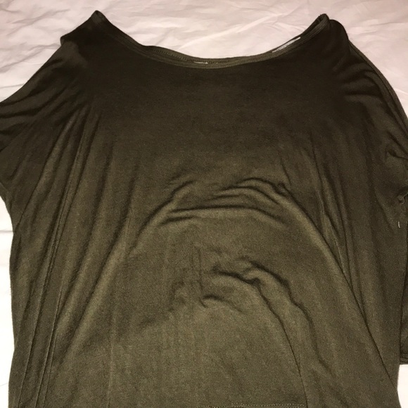 Top - Picture 2 of 3